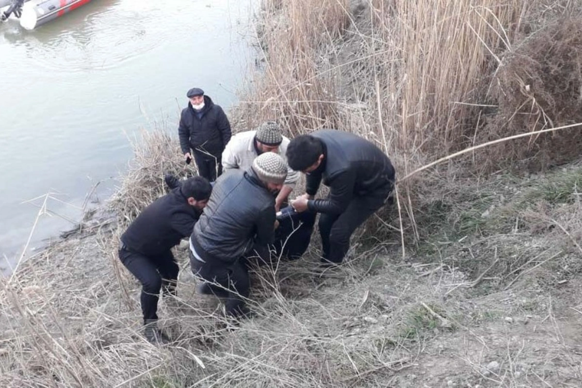 Kürdəmirdə kanala düşən sürücünün meyiti tapılıb – YENİLƏNİB + FOTO